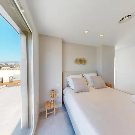 La Sierrezuela - New Built 4*